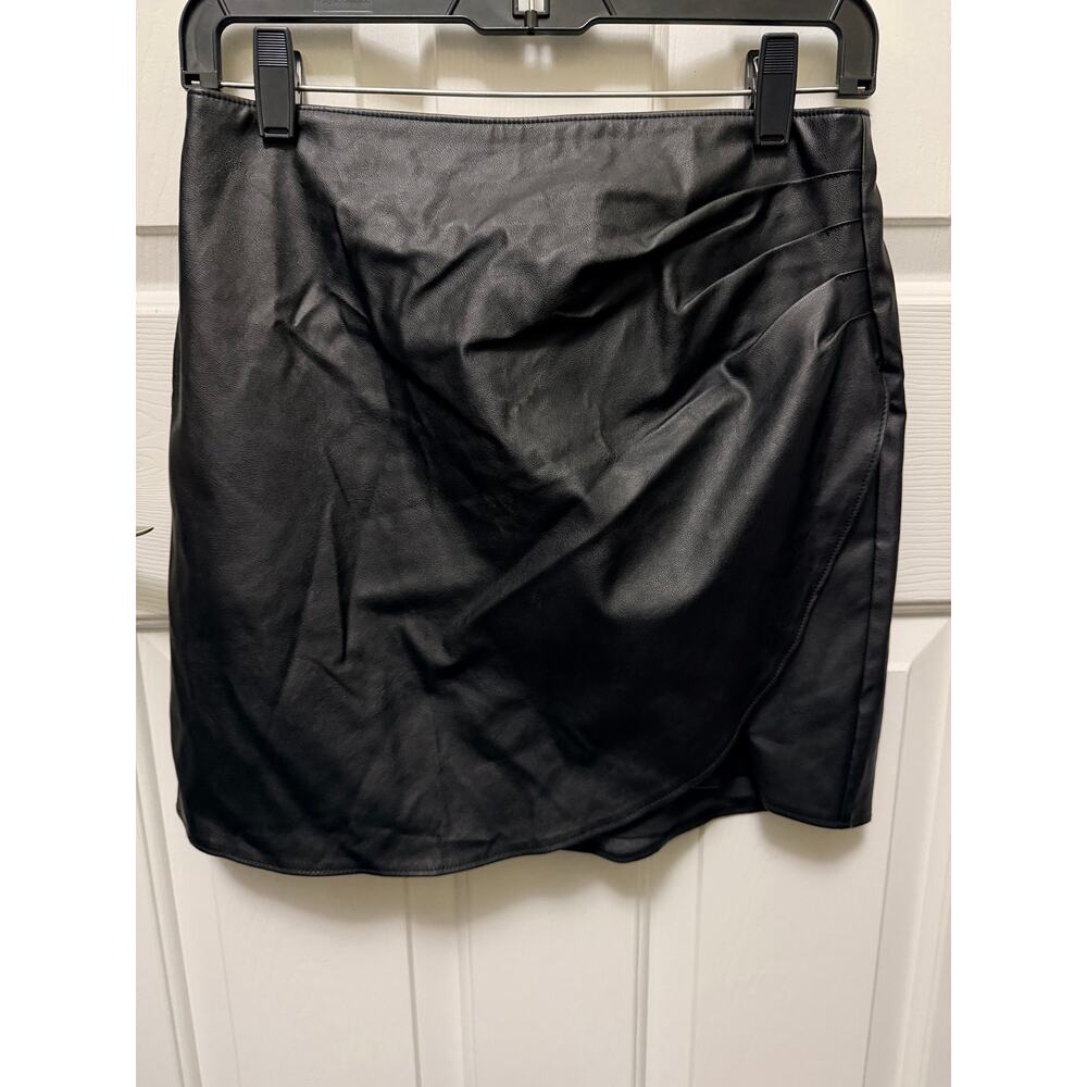 Abercrombie & Fitch Black Faux Leather Wrap Mini Skirt Women’s Small Y2K